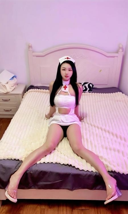 杭州市东站风骚大奶妹