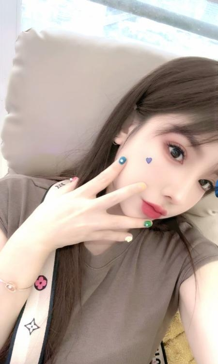 武汉市徐东高颜大熊小姐姐