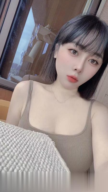 上海短发御姐艾琳