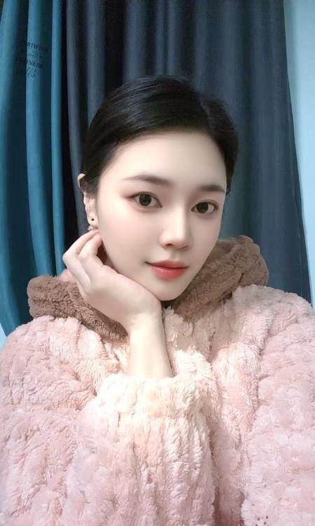 深圳市龙园肤白骚璐璐