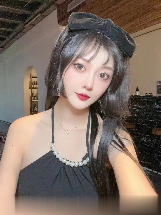 深圳身材火辣小语老师