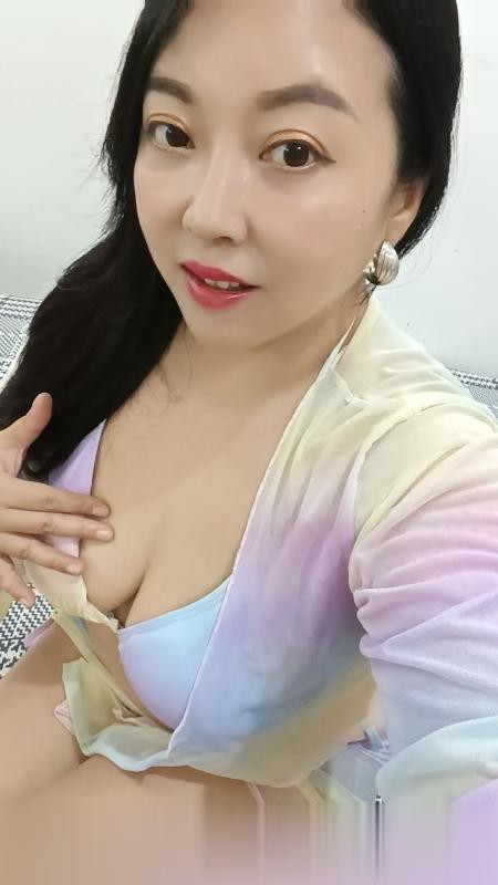 广州白云美臀熟妇