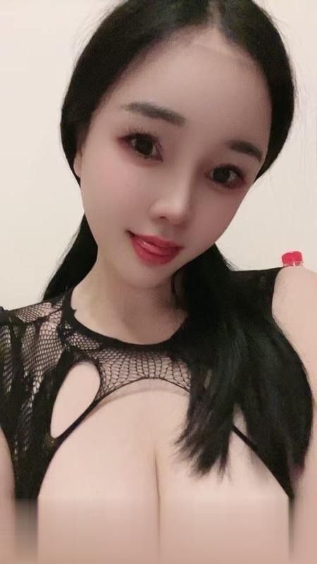 上海徐汇重庆大奶美女