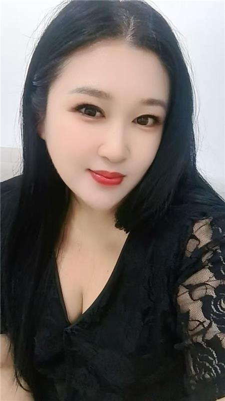 杭州大胸吸精少妇可飞