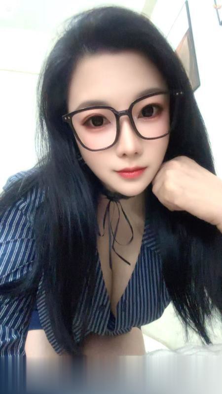 合肥包河童颜巨乳小姐姐