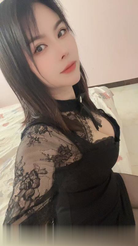 南阳丰满少妇姐姐真人比照片漂亮