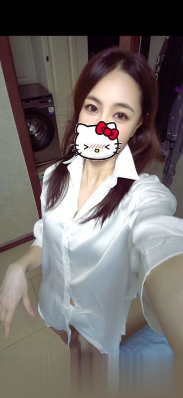 青岛市区美丽性感小姐姐