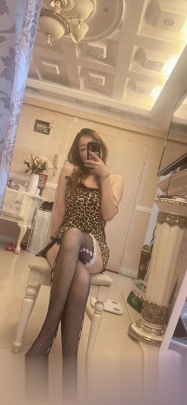 深圳南山豹纹晴宝御姐类型美女很性感