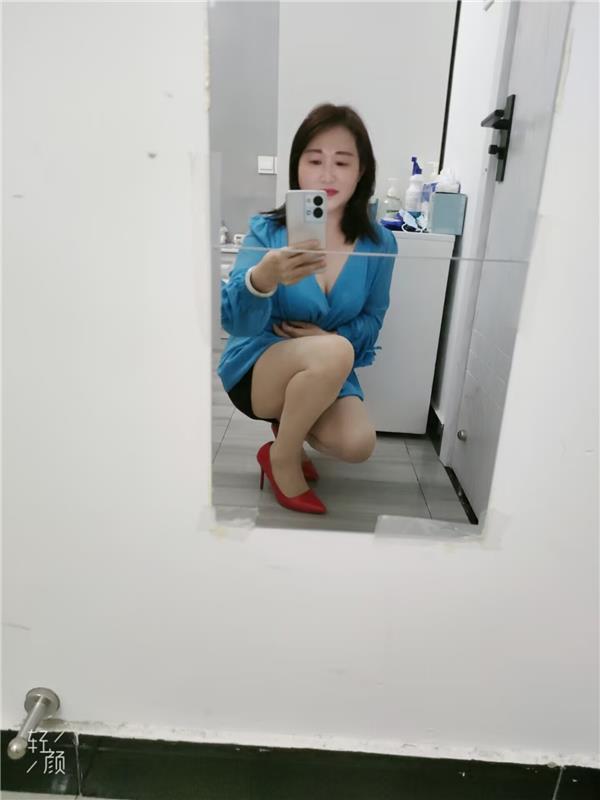 上海徐汇熟女喷水三通姐