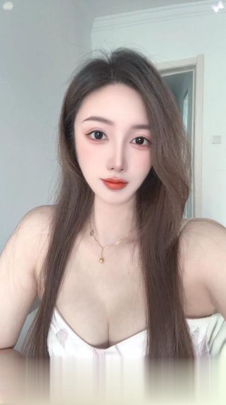 上海普陀美女Selina