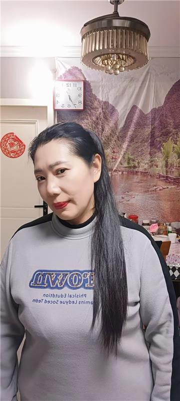 上海刚来上海的性价比大胸大屁股熟女