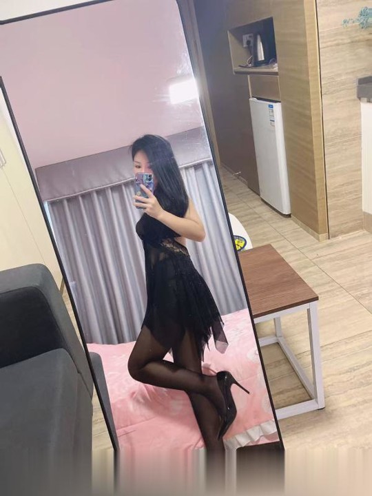 广州御姐身材皮肤白嫩