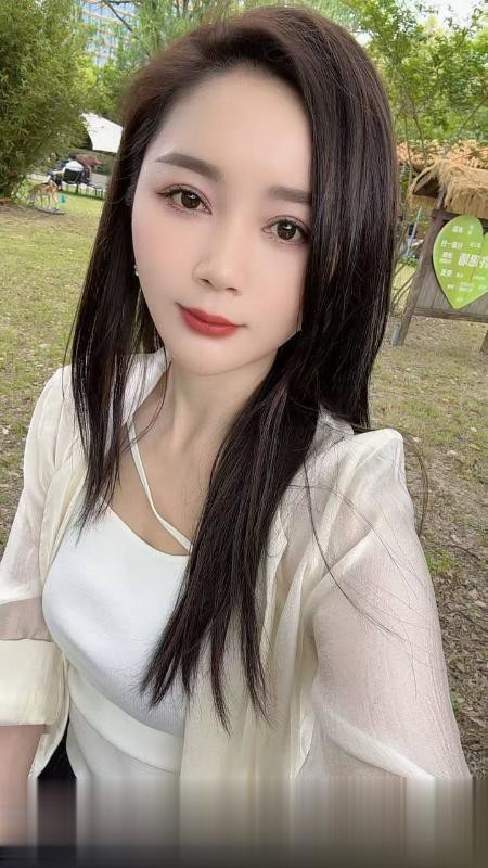 深圳龙岗杏儿老师制服随意选