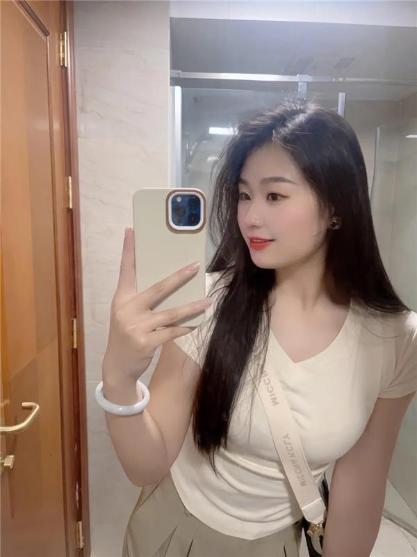 南京江宁刚下海半个月邻家女孩